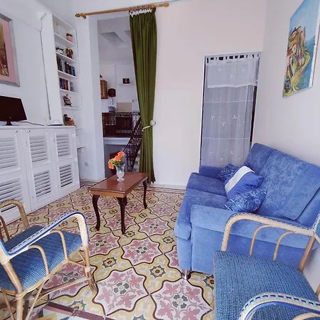 Traditional Maltese Townhouse In Casa de Férias Rabat